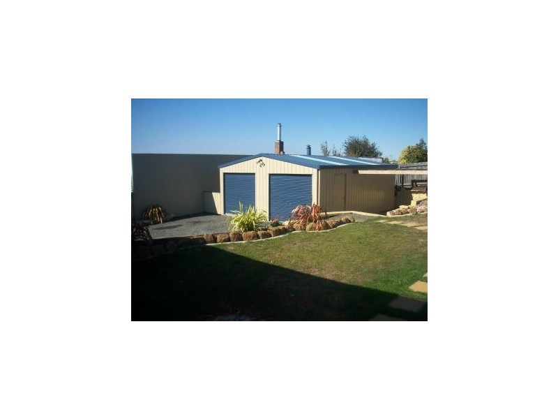 2 Pease Street, Burnie TAS 7320