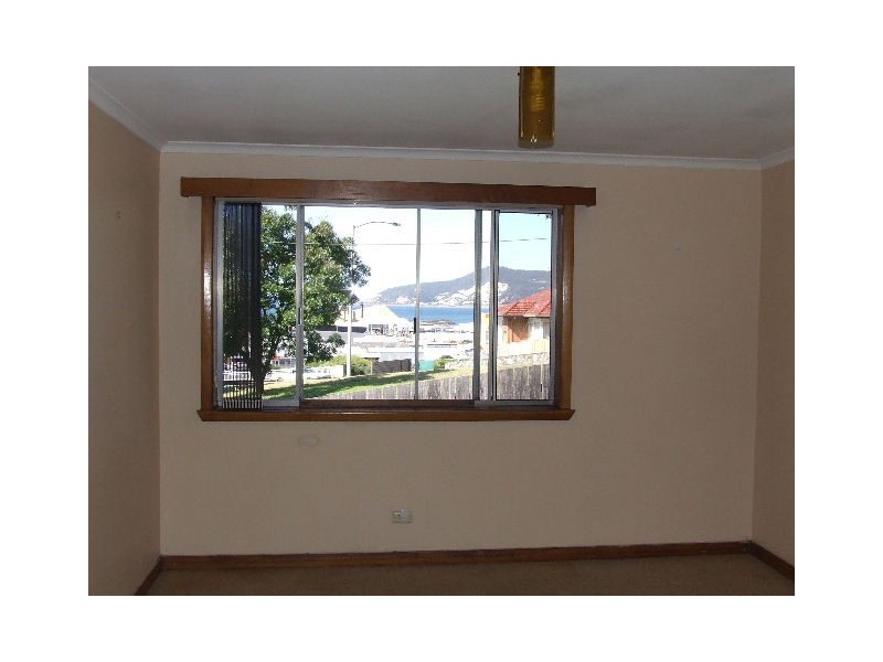 3/11 Hodgman Street, Burnie TAS 7320