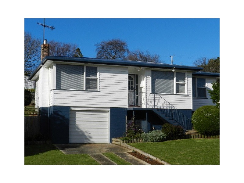 17 Ogden, Burnie TAS 7320