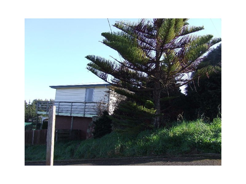 2B Ogden Street, Burnie TAS 7320