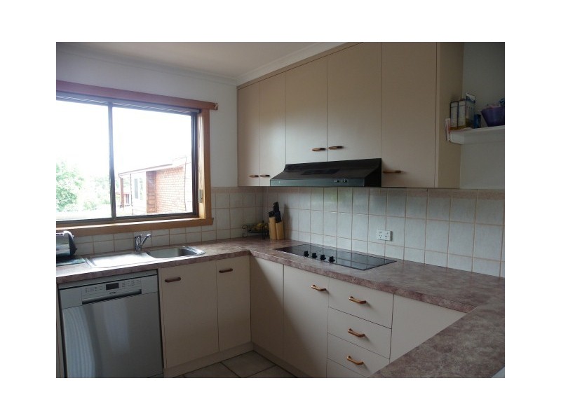 2 Hambledon Avenue, Burnie TAS 7320