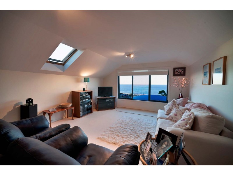 34 Panorama Crescent, Cooee TAS 7320