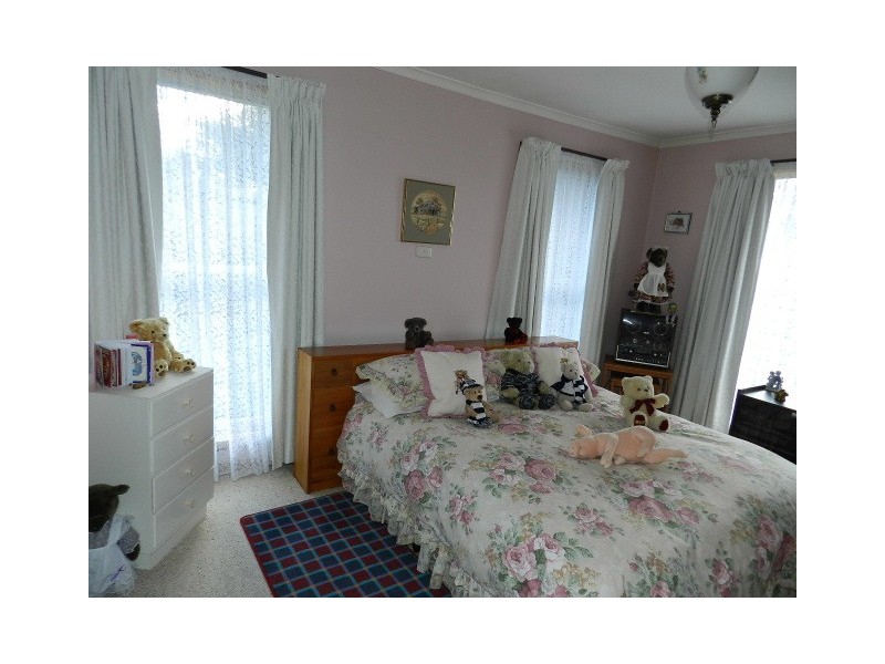 18 Ellis Road, Burnie TAS 7320