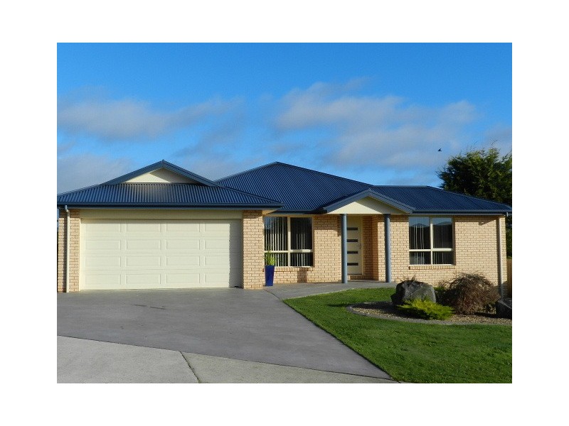 2 Ewington Way, Burnie TAS 7320