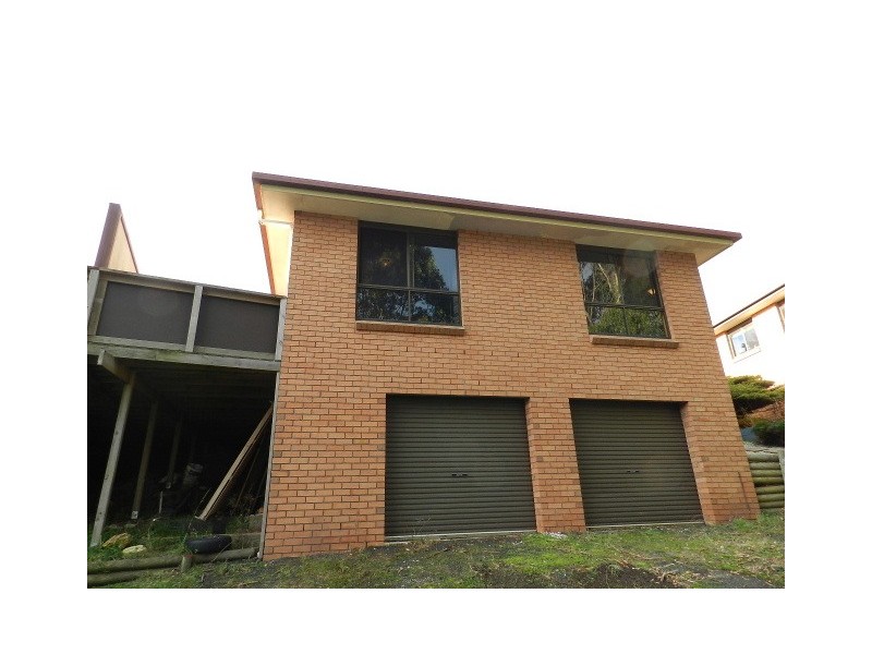 2/1 Acacia Drive, Burnie TAS 7320