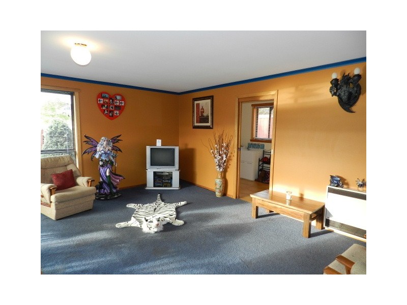 2/1 Acacia Drive, Burnie TAS 7320