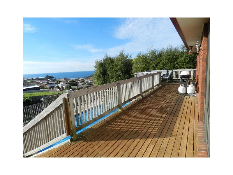 1 Firmont Rise, Burnie TAS 7320