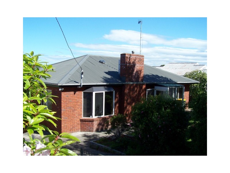 35 McPhee Street, Burnie TAS 7320
