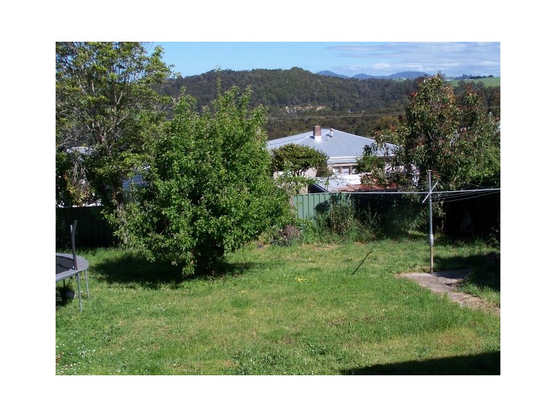 35 McPhee Street, Burnie TAS 7320