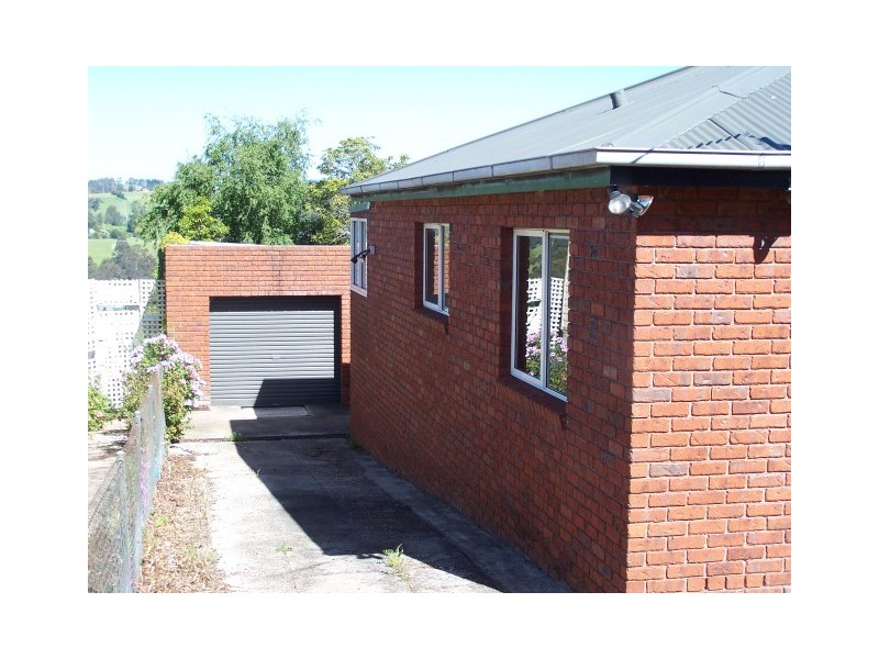 35 McPhee Street, Burnie TAS 7320