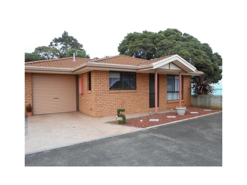 5/8 Arnold Street, Penguin TAS 7316