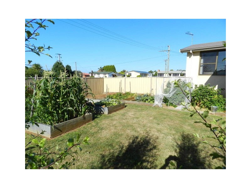 2 Ronald Crescent, Somerset TAS 7322