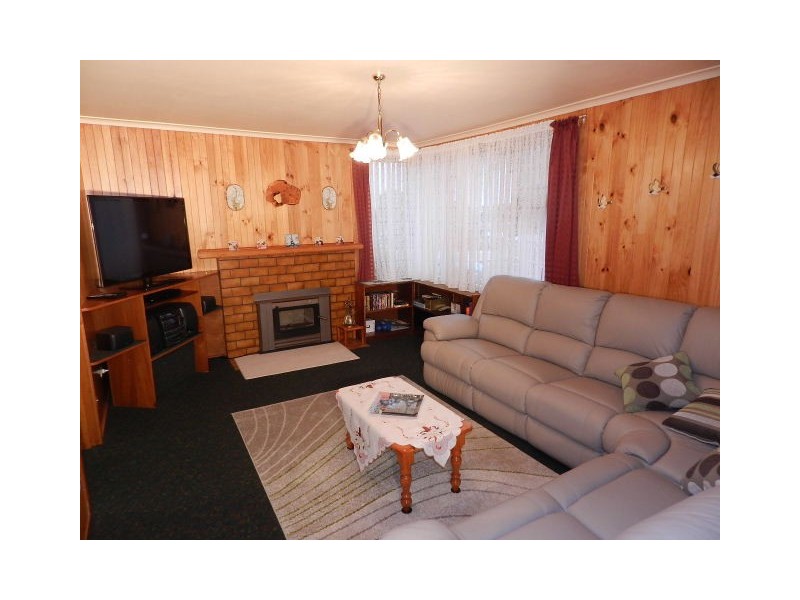 11 Colegrave Road, Upper Burnie TAS 7320