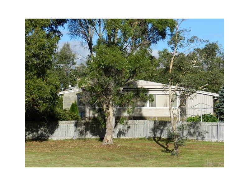 9 Que Street, Waratah TAS 7321