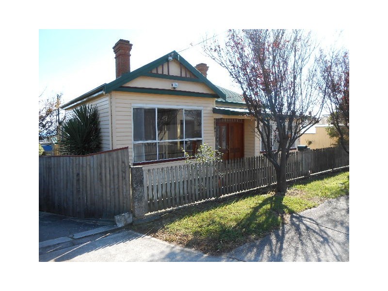 4 Evans Street, Cooee TAS 7320