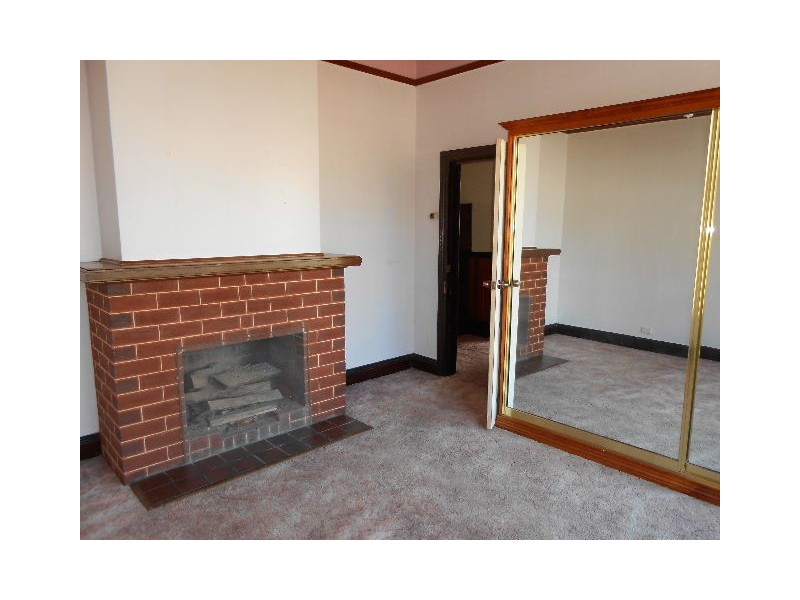 4 Evans Street, Cooee TAS 7320