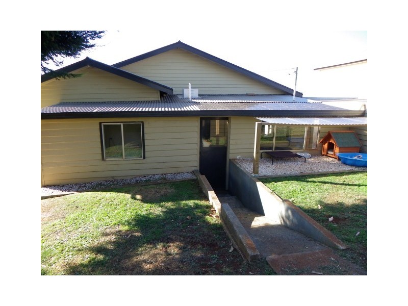 12 Hayes Street, Hillcrest TAS 7320