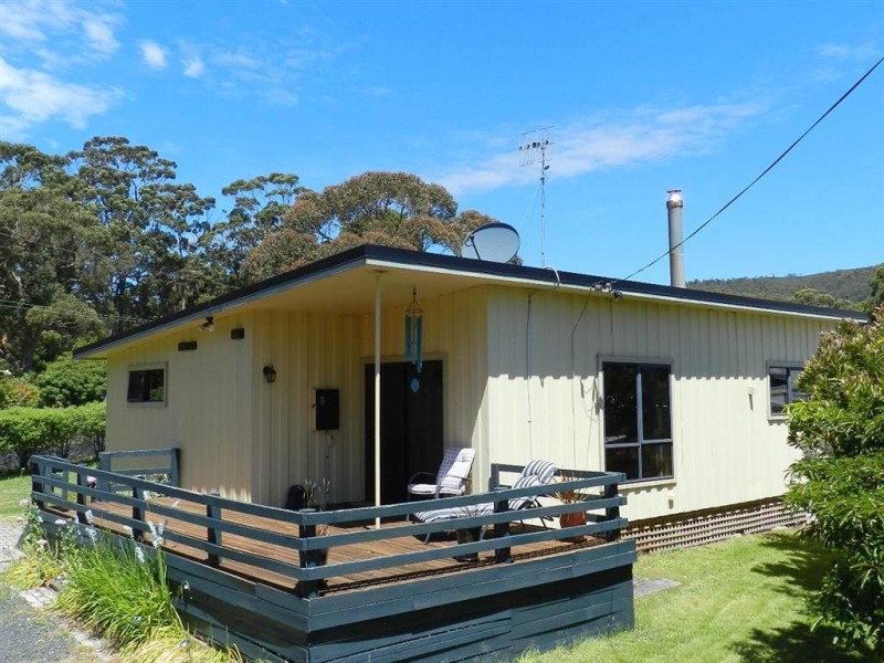 14 Bridge Street, Sisters Beach TAS 7321