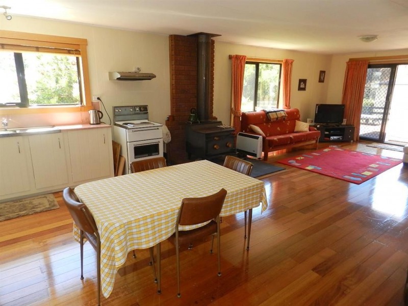 14 Bridge Street, Sisters Beach TAS 7321