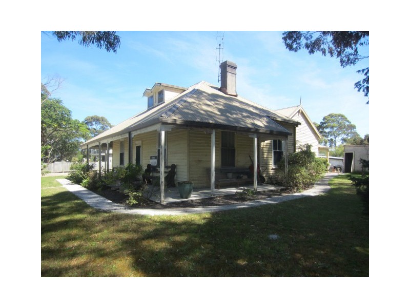11 Beach Street, Strahan TAS 7468