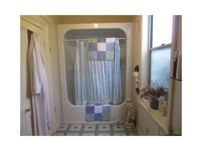 11 Beach Street, Strahan TAS 7468
