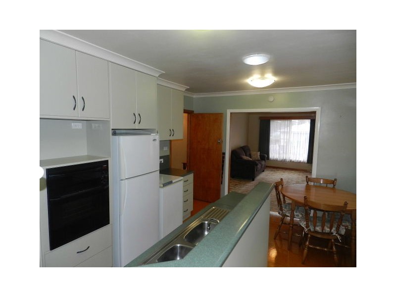 11 Whitford Street, Upper Burnie TAS 7320