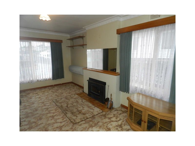 11 Whitford Street, Upper Burnie TAS 7320