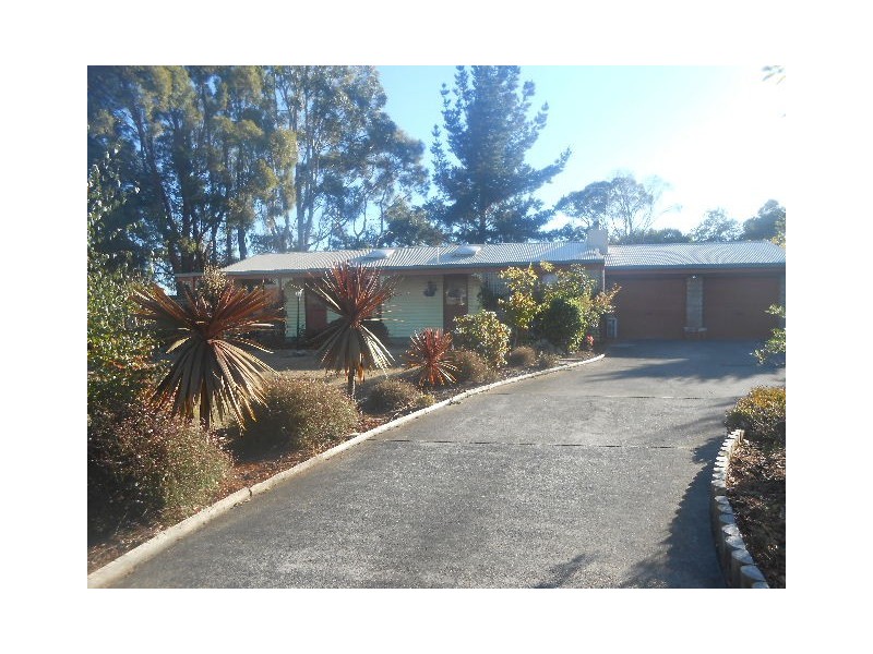 12 Commonwealth Court, Penguin TAS 7316