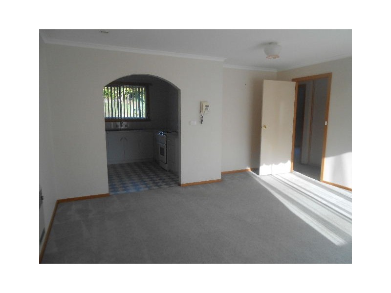 2/3 Hayward Street, Penguin TAS 7316