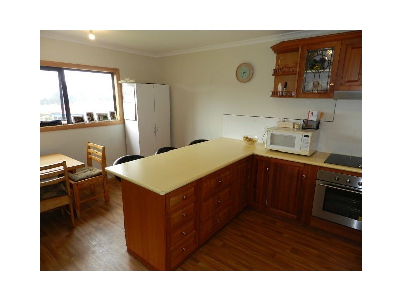 7 Rola Place, Acton TAS 7320