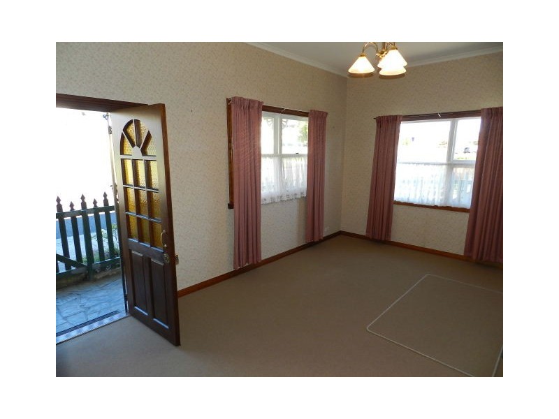 6 Wragg Street, Somerset TAS 7322
