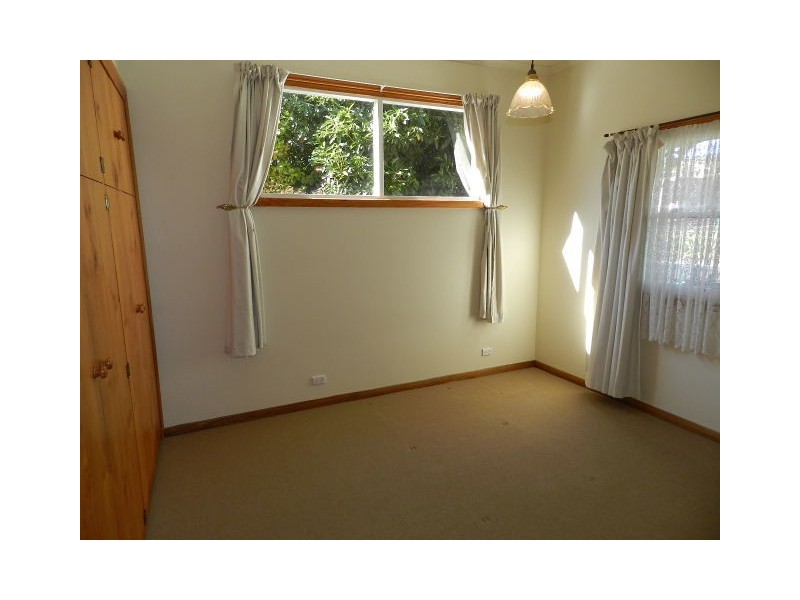 6 Wragg Street, Somerset TAS 7322