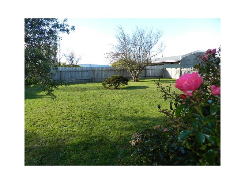 35 Stirling Street, Hillcrest TAS 7320