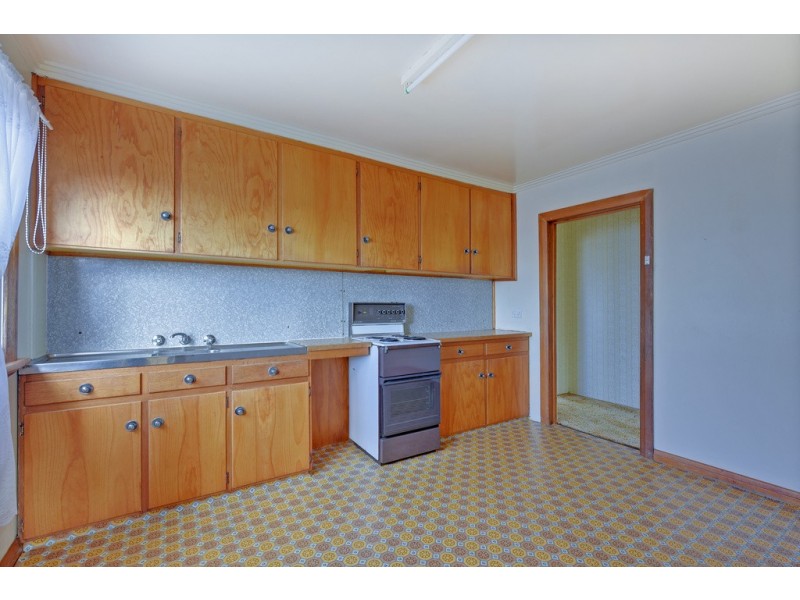 6 Scott Street, Upper Burnie TAS 7320