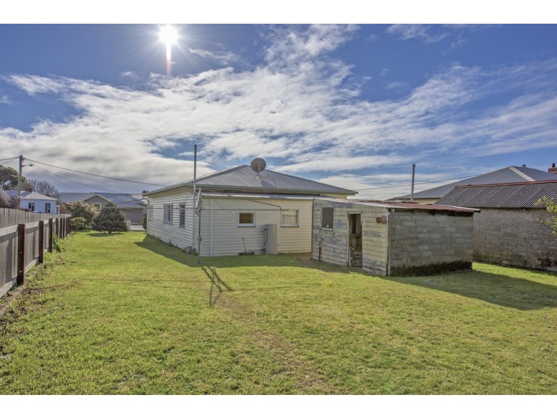 6 Scott Street, Upper Burnie TAS 7320