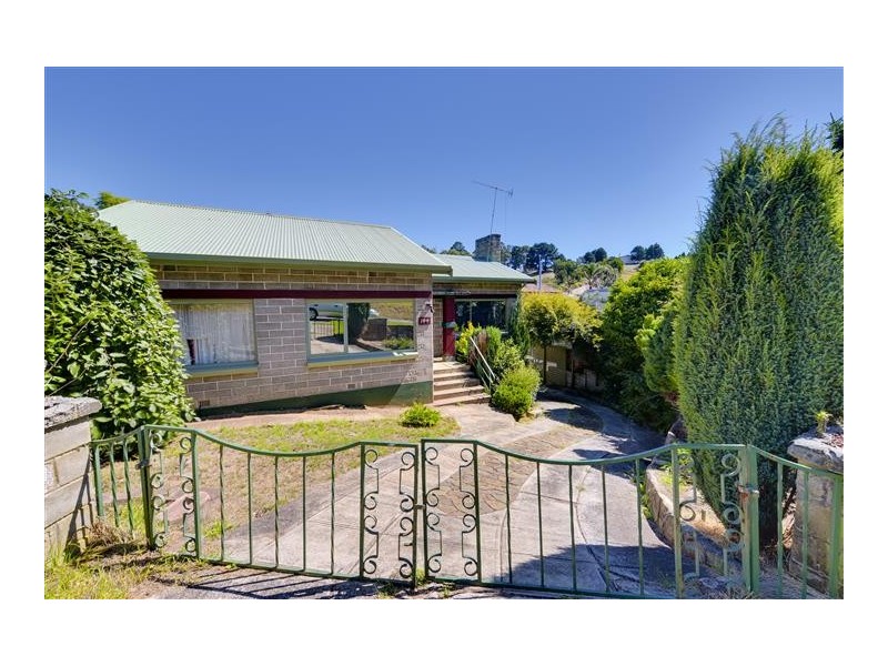 144 Mount Street, Hillcrest TAS 7320