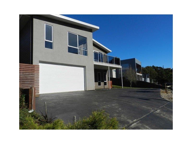 24 Dowling Drive, Romaine TAS 7320