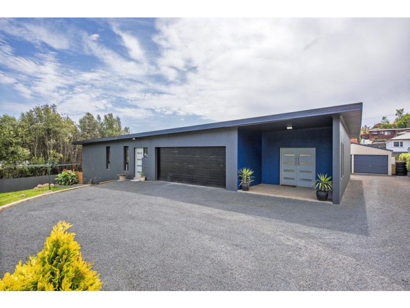 3 Southwood Avenue, Penguin TAS 7316