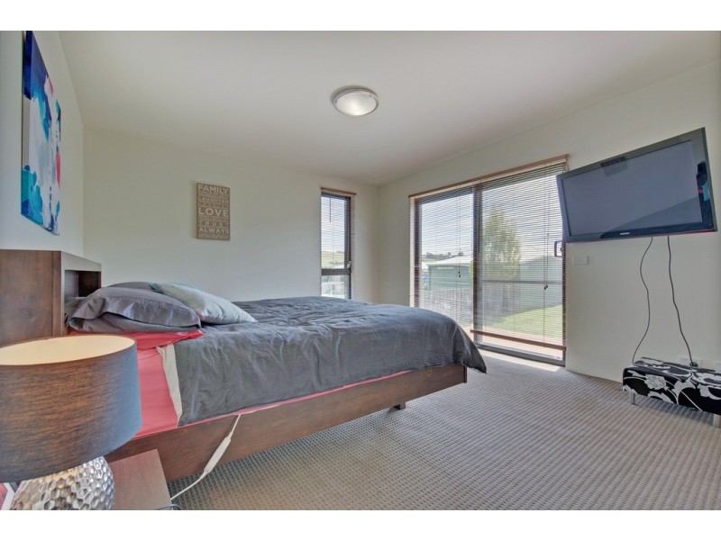 3 Southwood Avenue, Penguin TAS 7316