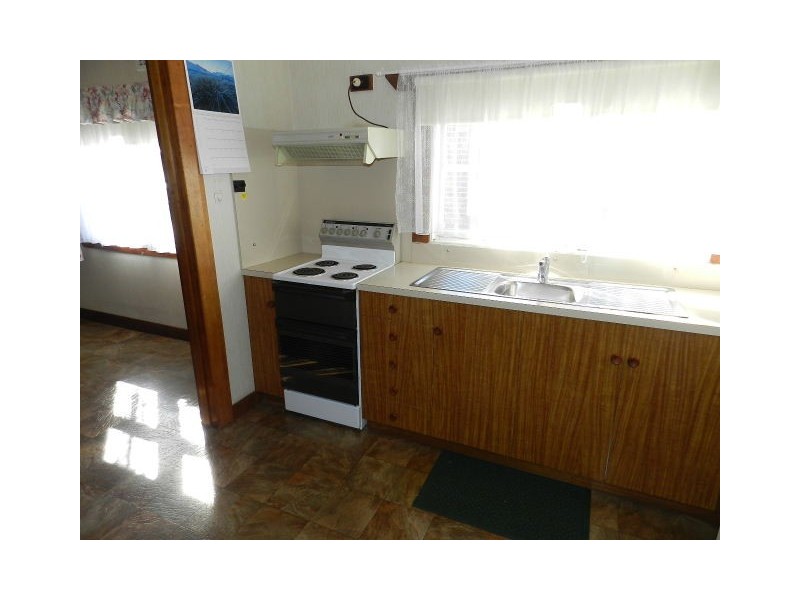 10 Speed Street, Cooee TAS 7320