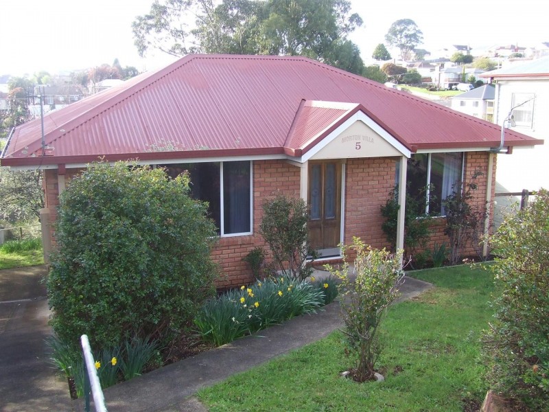 5 Sampson Street, Hillcrest TAS 7320