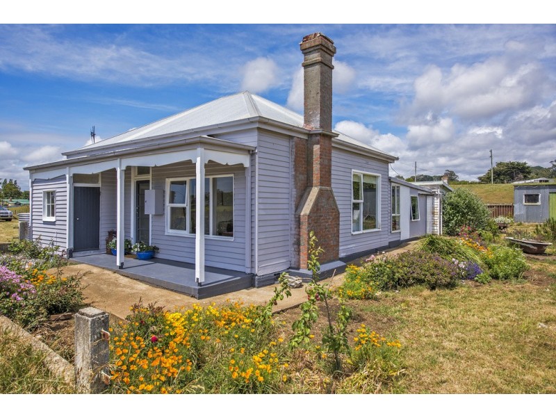 276 Gates Road, Flowerdale TAS 7325