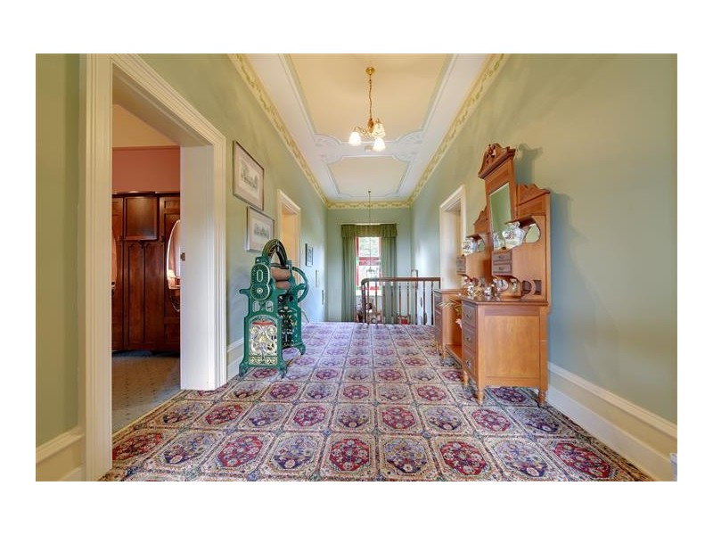 9 Aileen Crescent, Hillcrest TAS 7320