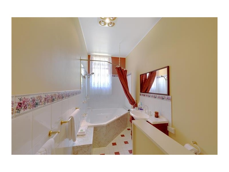 9 Aileen Crescent, Hillcrest TAS 7320