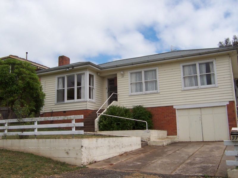 37 Beefeater Street, Deloraine TAS 7304