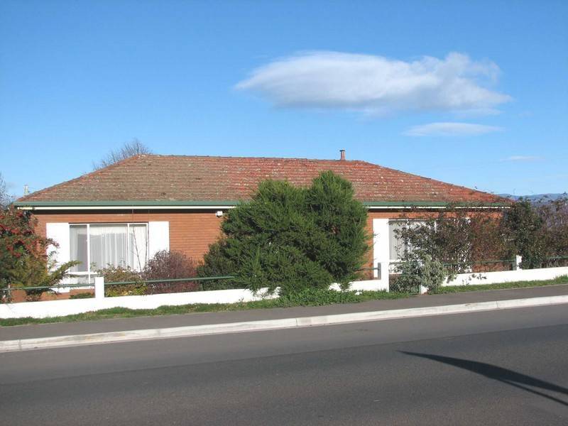 114 Emu Bay Road, Deloraine TAS 7304