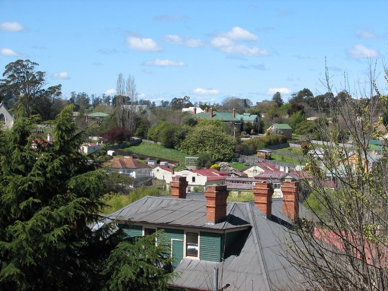 29 Emu Bay Road, Deloraine TAS 7304