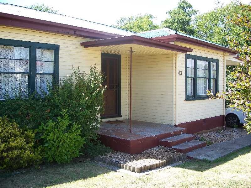 43  West Barrack Street, Deloraine TAS 7304