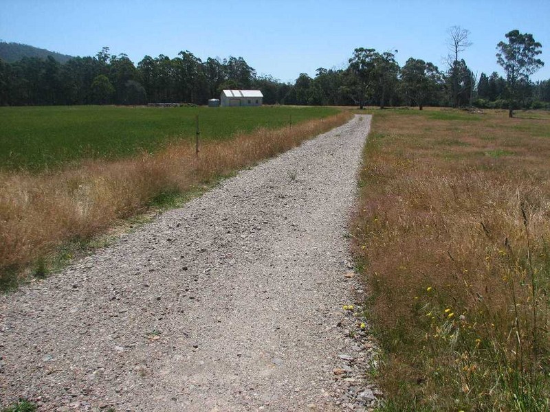 - Meander Road, Deloraine TAS 7304