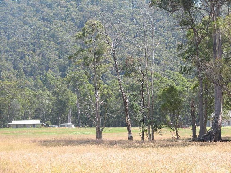 - Meander Road, Deloraine TAS 7304